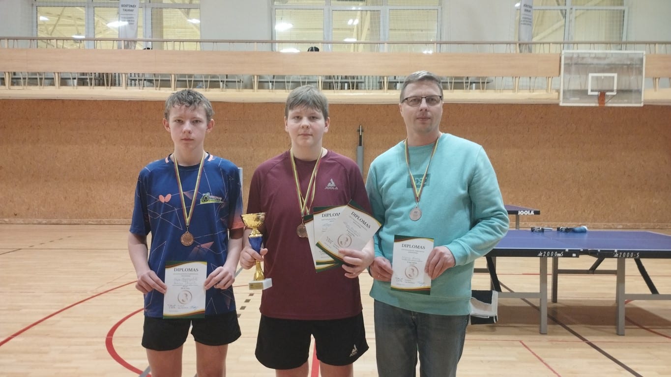 Utenos DSC jaunučiai švytėjo Lietuvos stalo teniso čempionate: 4 medaliai nugalėtojų tarpe
