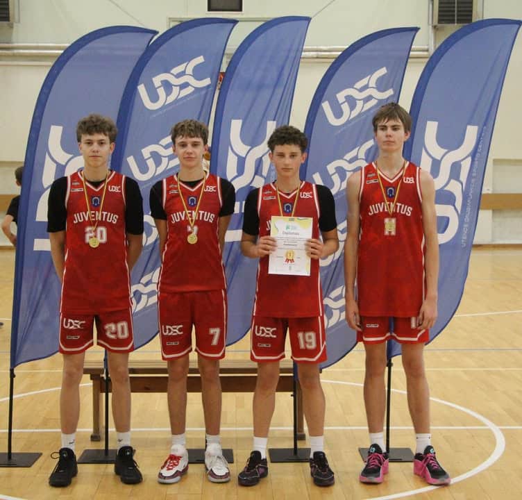 Utenos rajono mokyklų mokinių krepšinio 3×3 varžybose
